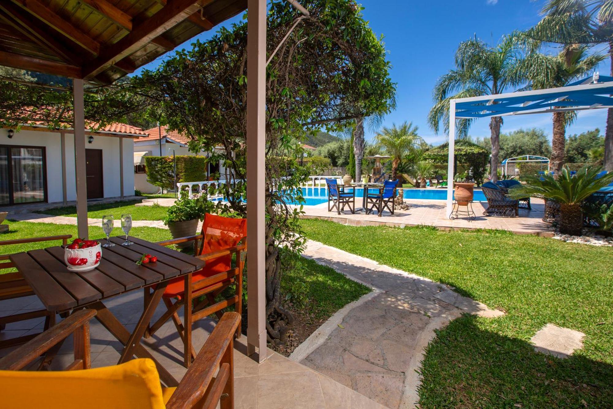 Villa Dimitris Apartments&Bungalows Frinion Luaran gambar