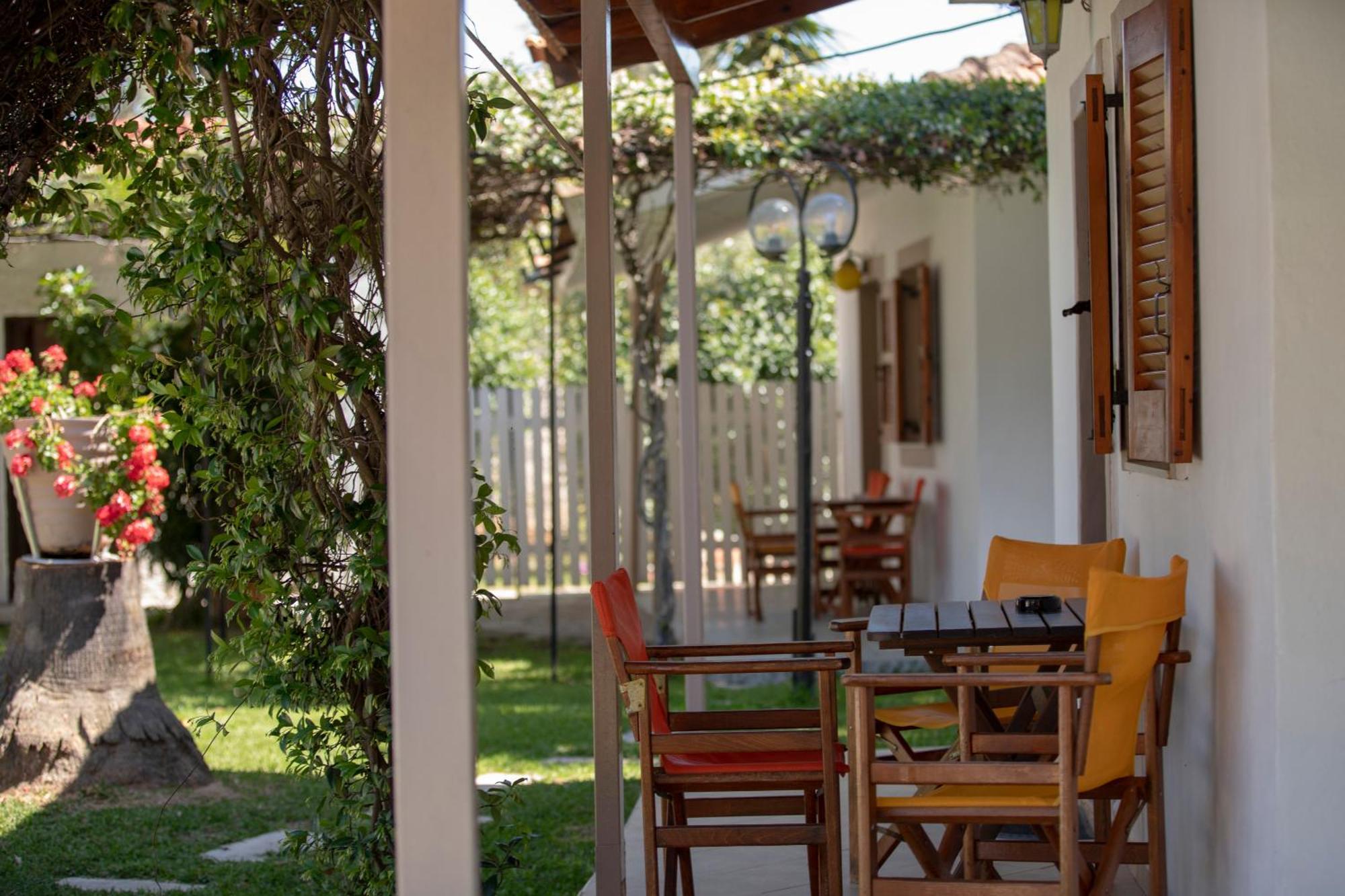 Villa Dimitris Apartments&Bungalows Frinion Luaran gambar